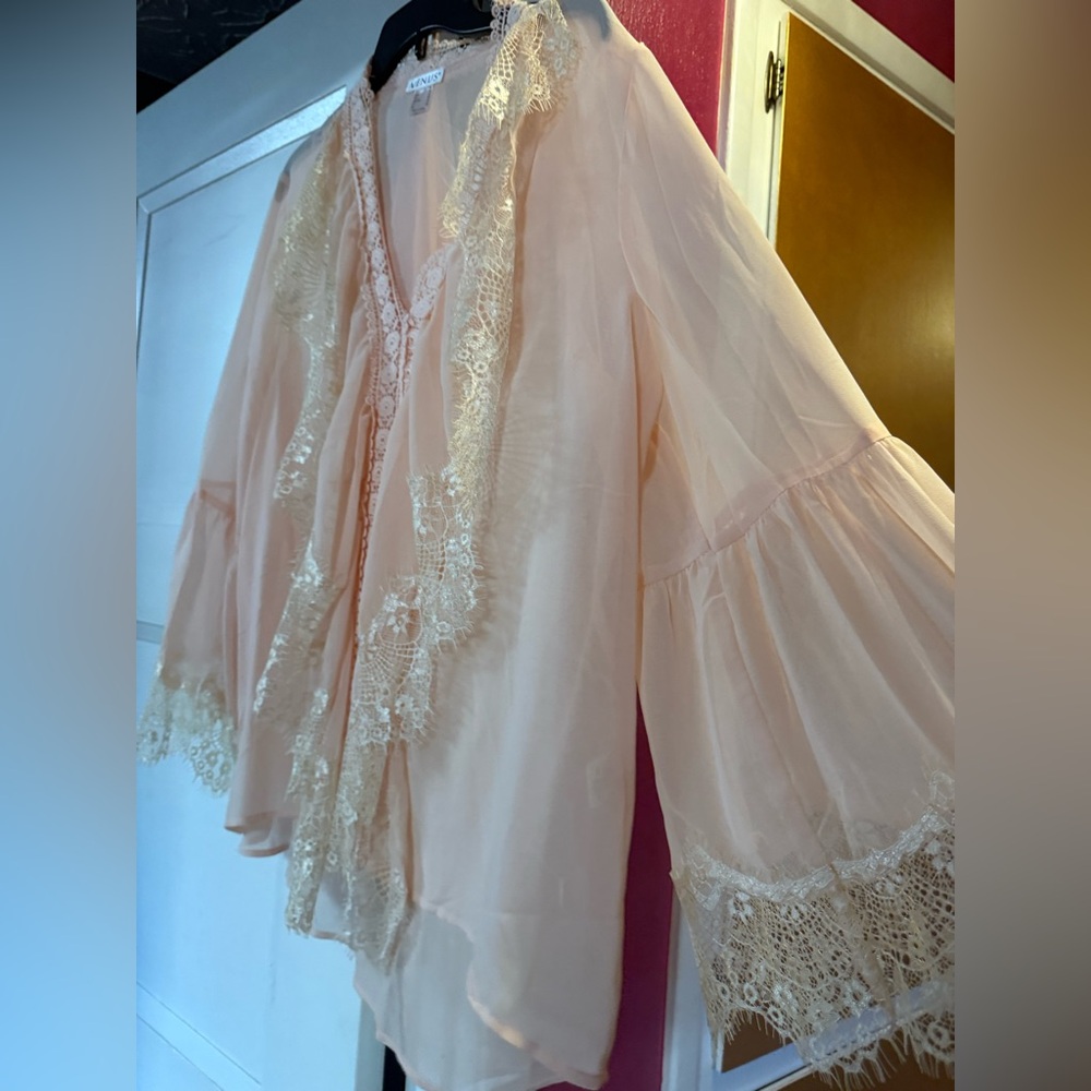 Venus Women's Pink Lace Trim Blouse, comes with camisole. Brand new - Picture 6 of 11